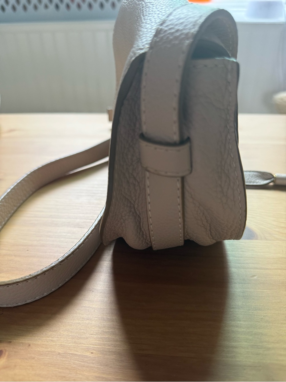 Chloé Off-White Pebbled Leather Crossbody Saddle Bag - Picture 7 of 9